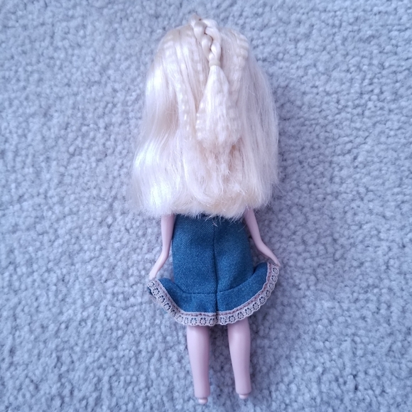 2003 Classic Strut It Cloe Bratz Doll - Picture 4 of 8